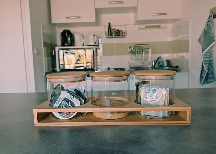 Proche De La Gare Avec Le Calme Des Vignes. Apartman